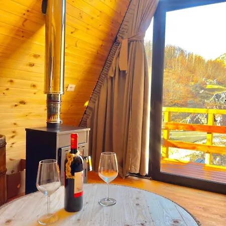 Vilat Suka Mkushit Villa Gropat e Selces